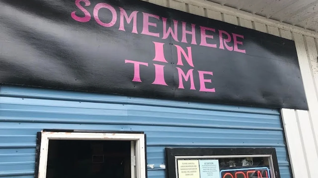 Consignment store in Whittier, North Carolina: Somewhere in Time