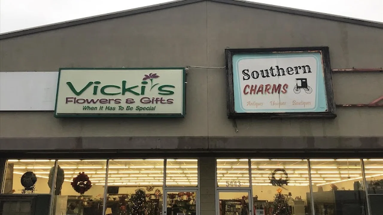 Consignment store in Section, Alabama: Southern Charms