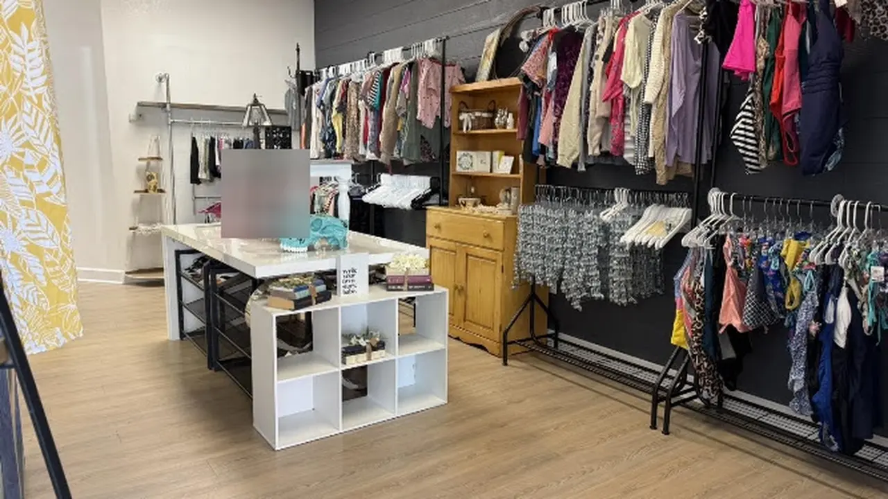 Consignment store in Chiefland, Florida: Southern Magnolias, Consignment and Boutique