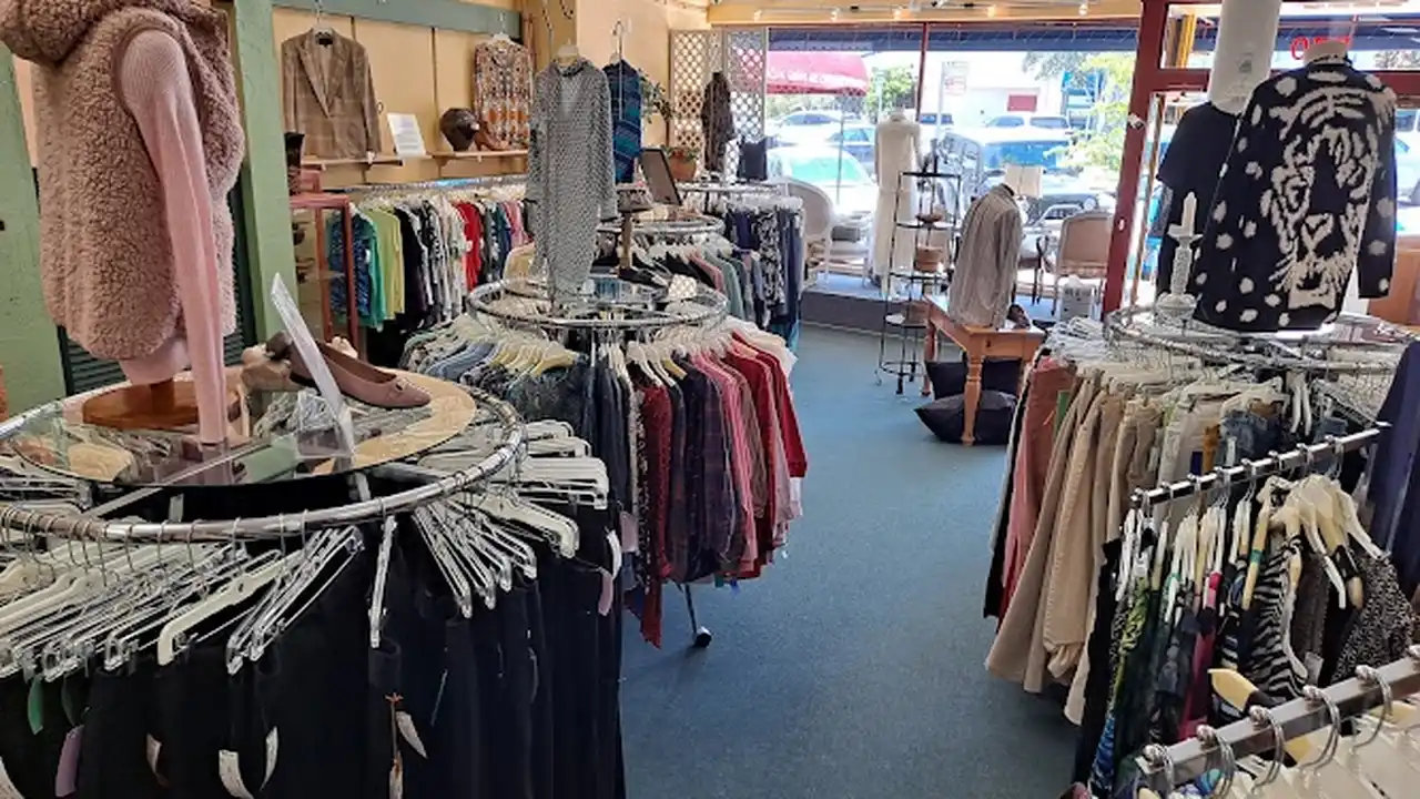 Consignment store in Pacific Grove, California: Spirals Consignment & Benefit
