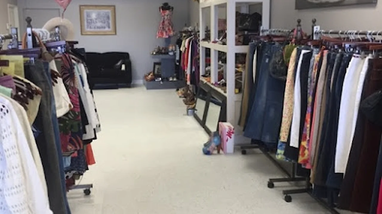 Consignment store in Fountain Valley, California: Stacy's Closet