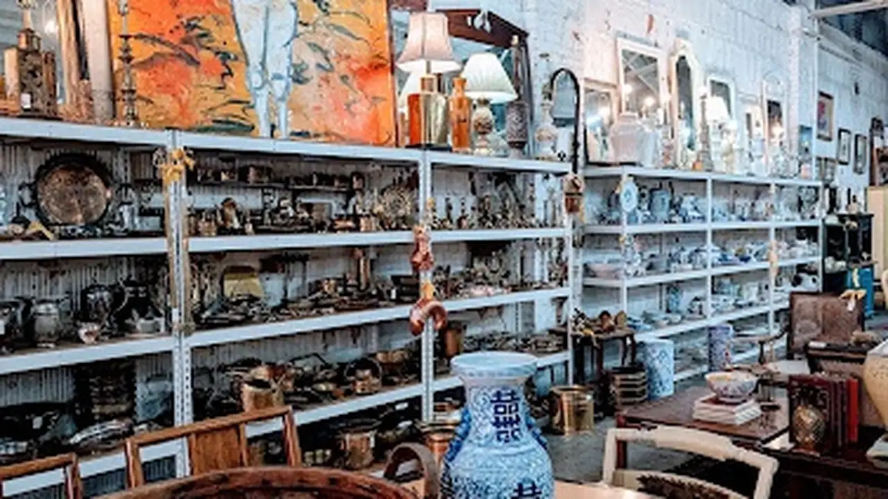 Consignment store in Birmingham, Alabama: Stash