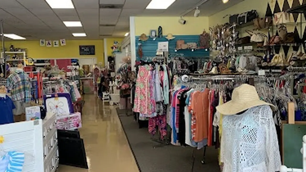 Consignment store in Williamsburg, Virginia: Sugar & Spice Consignment Boutique