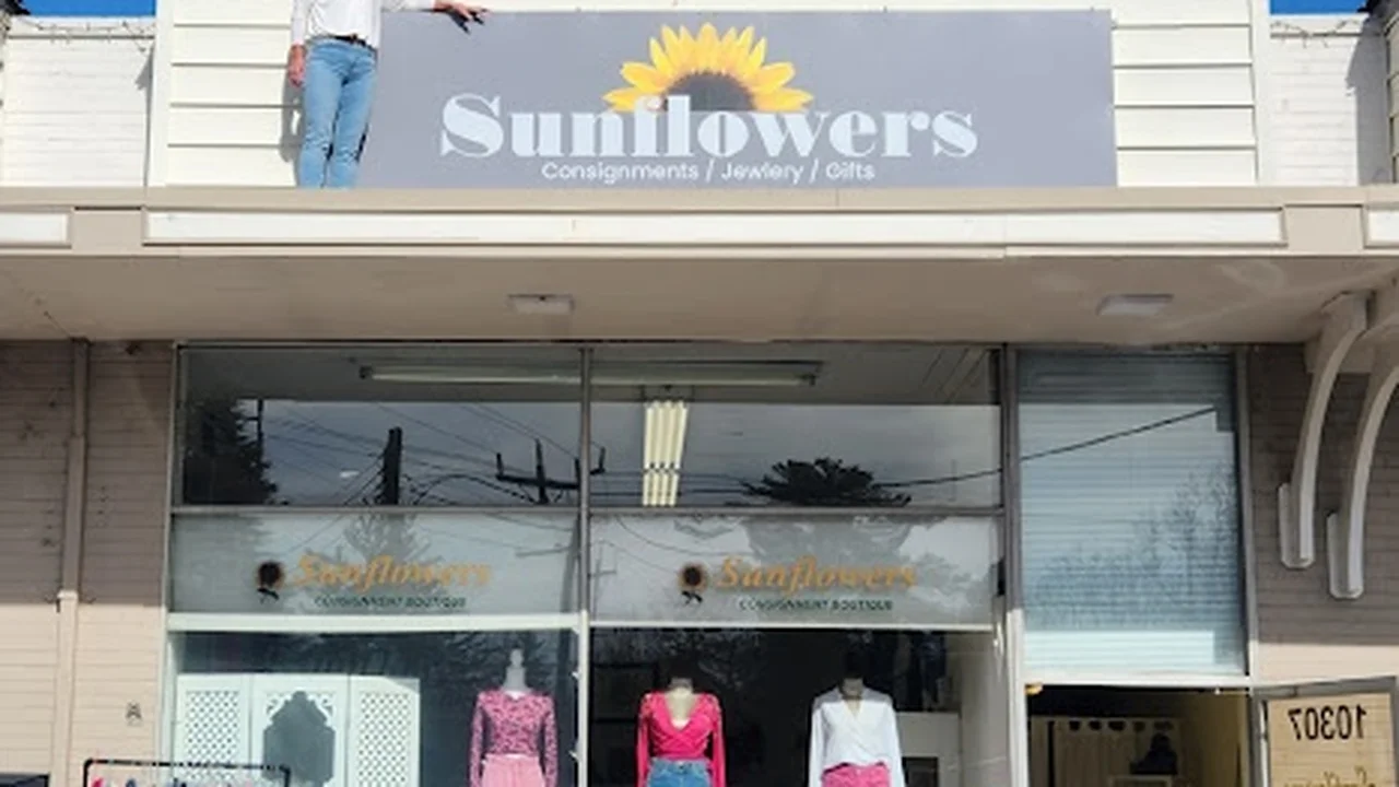 Consignment store in Kensington, Maryland: Sunflowers Consignment