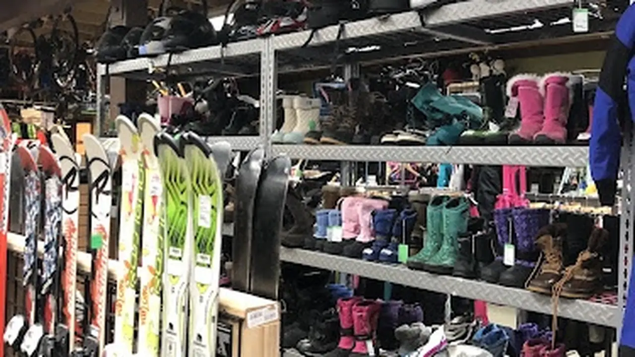 Consignment store in Issaquah, Washington: Superior Seconds Gear Exchange