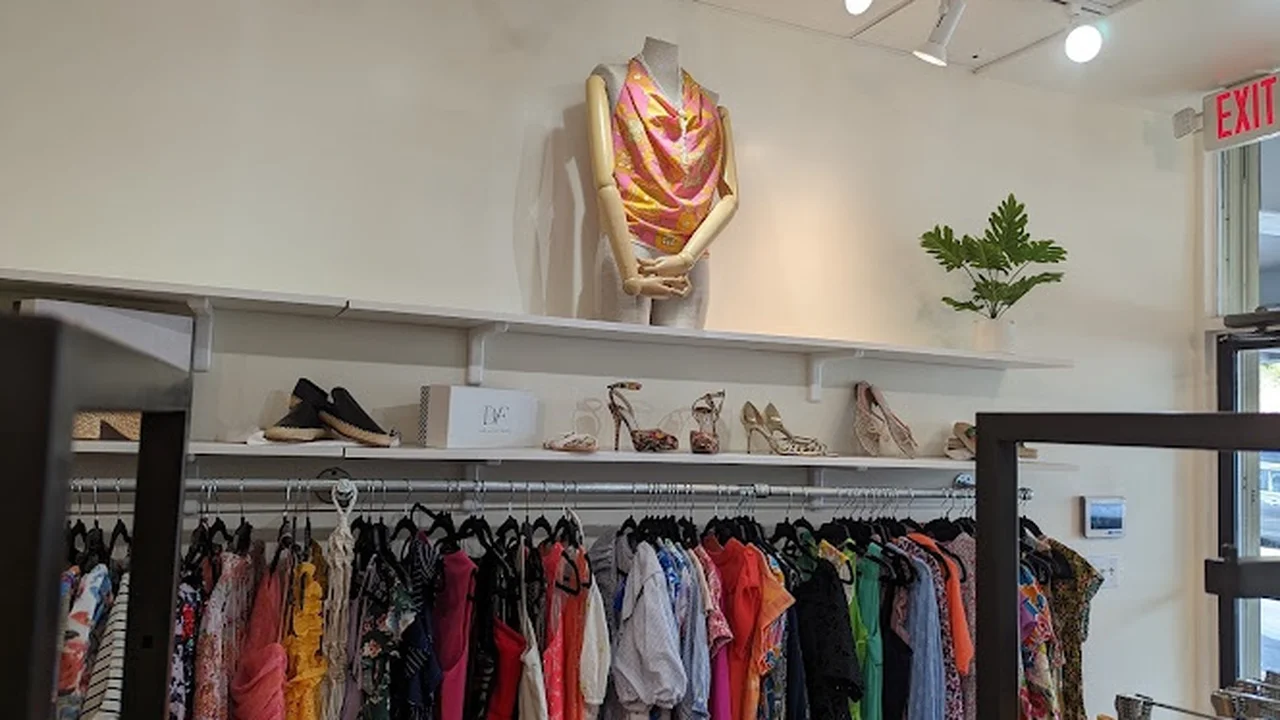 Consignment store in South Miami, Florida: Swap Boutique