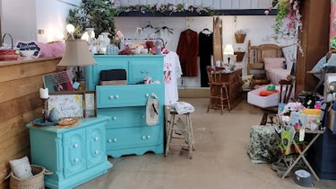 Consignment store in Vidalia, Georgia: Sweet Onion Boutique & Consignments