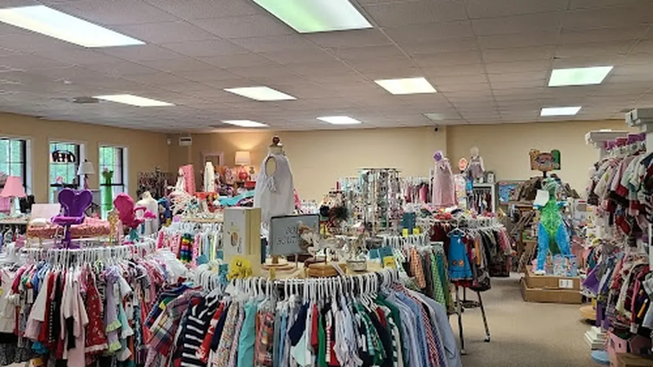 Consignment store in Fairhope, Alabama: Sweet Seconds Children’s Consignment Boutique