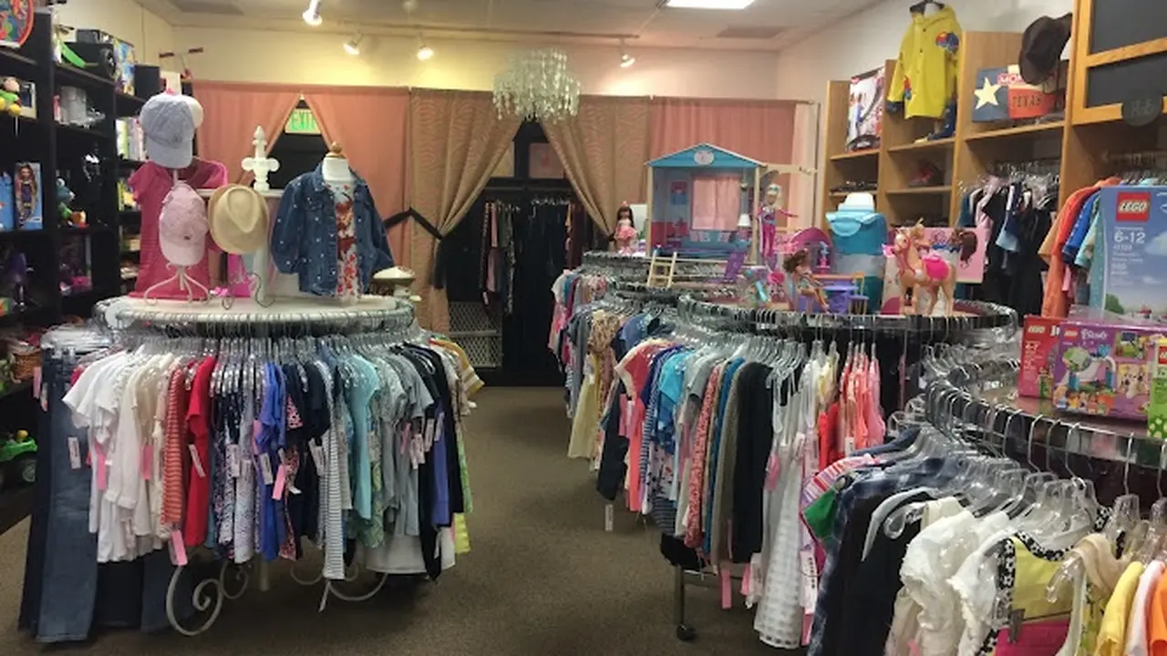 Consignment store in Austin, Texas: Sweetpeas Luxury Consignment (Women's + Children's)