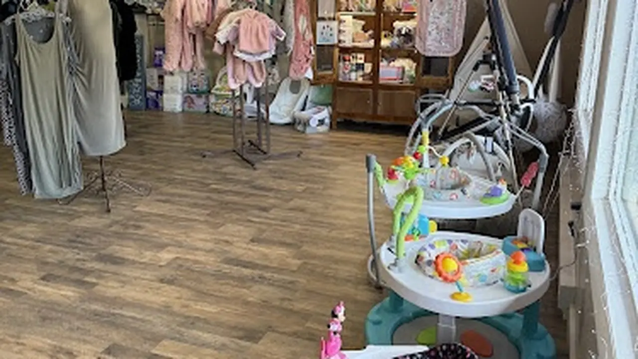 Consignment store in Asheville, North Carolina: Sweetwater Trading Co.