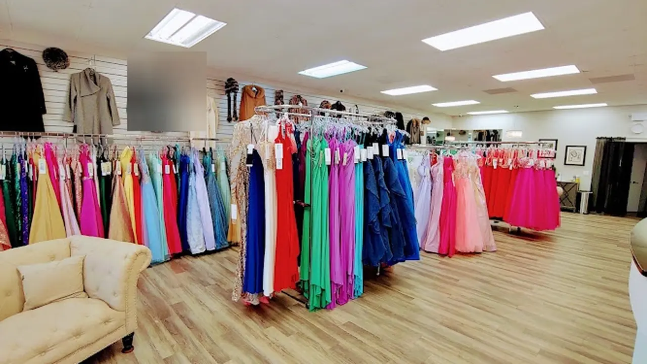 Consignment store in Westlake, Ohio: Sword Furs