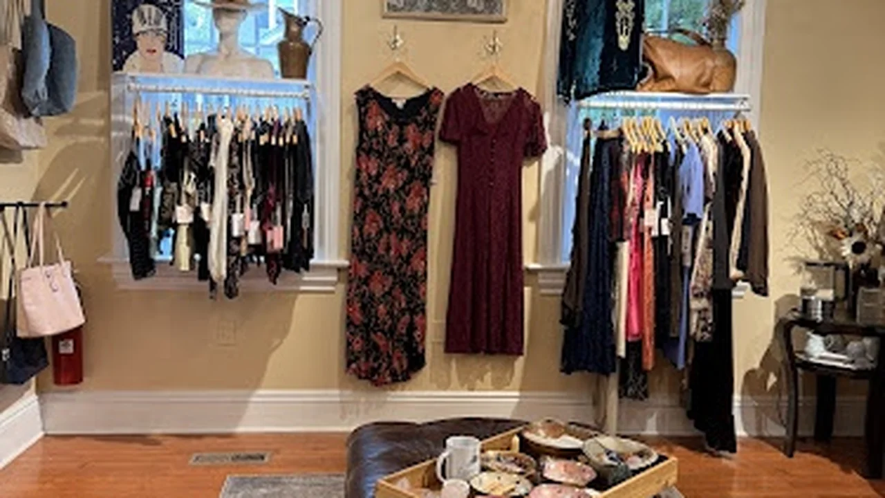Consignment store in Skippack, Pennsylvania: Terra Cove Studio