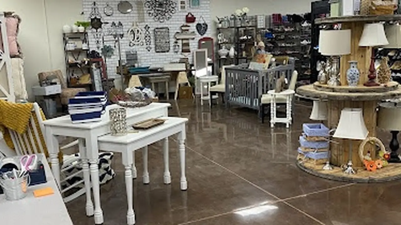 Consignment store in Knoxville, Tennessee: The Adorable Child & Next YZ
