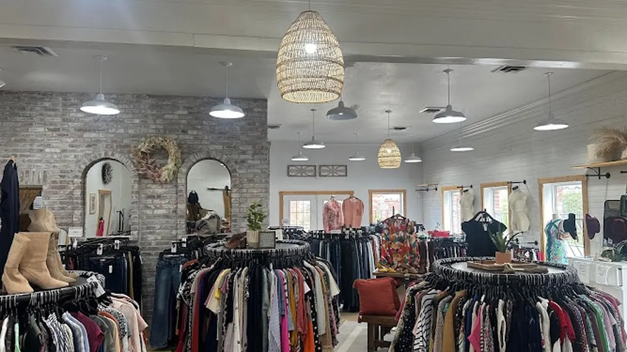 Consignment store in Grove, Oklahoma: The Blair Boutique Consignment and Gifts
