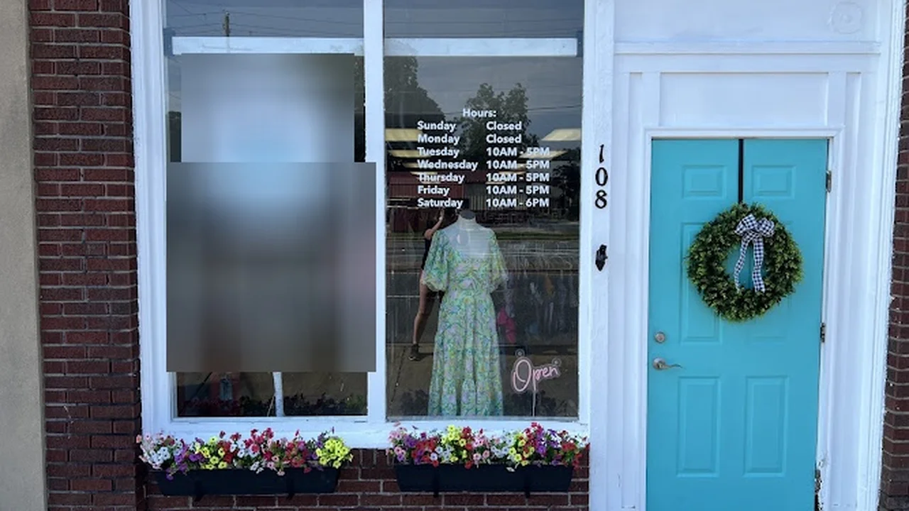 Consignment store in Biscoe, North Carolina: The Byrd's Nest Clothing Boutique