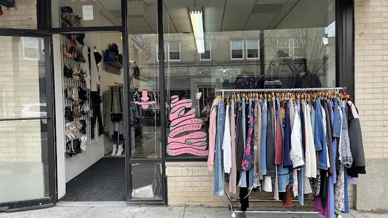 Consignment store in Summit, New Jersey: The Collective