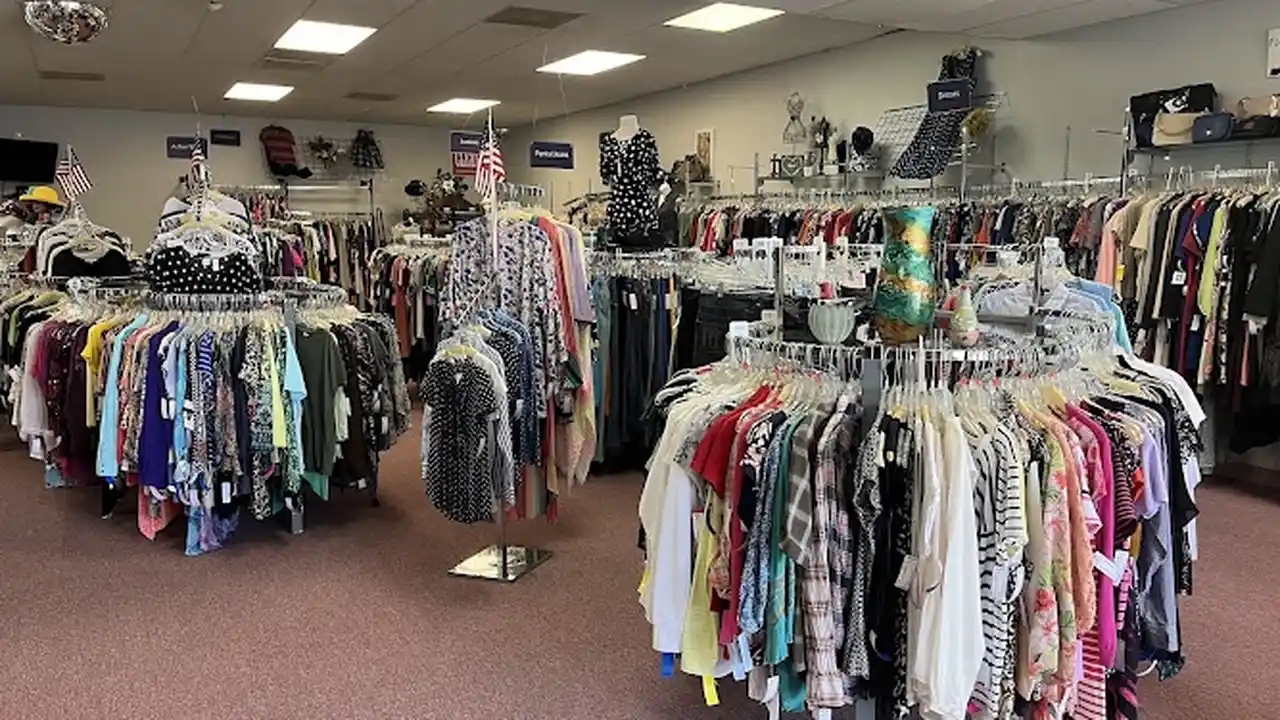 Consignment store in Kingwood, Texas: The Consignors' Club