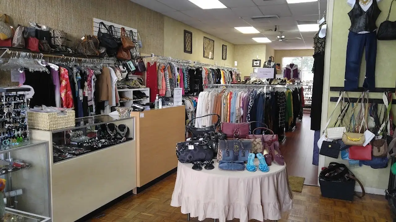 Consignment store in Plantation, Florida: The Couture Concierge