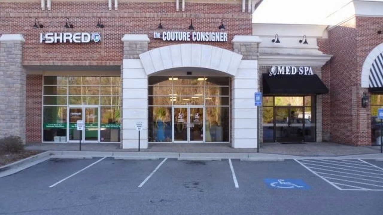 Consignment store in Alpharetta, Georgia: The Couture Consigner