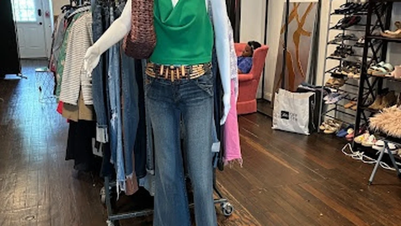 Consignment store in Bridgewater, Massachusetts: The Elegant Exchange