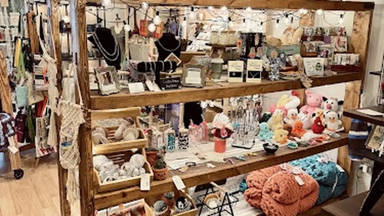 Consignment store in Huntington, Indiana: The Elevated Collective