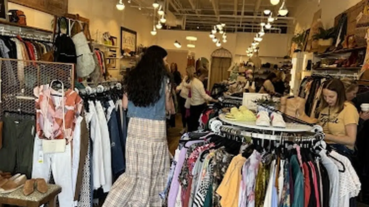 Consignment store in Eagle, Idaho: The Find
