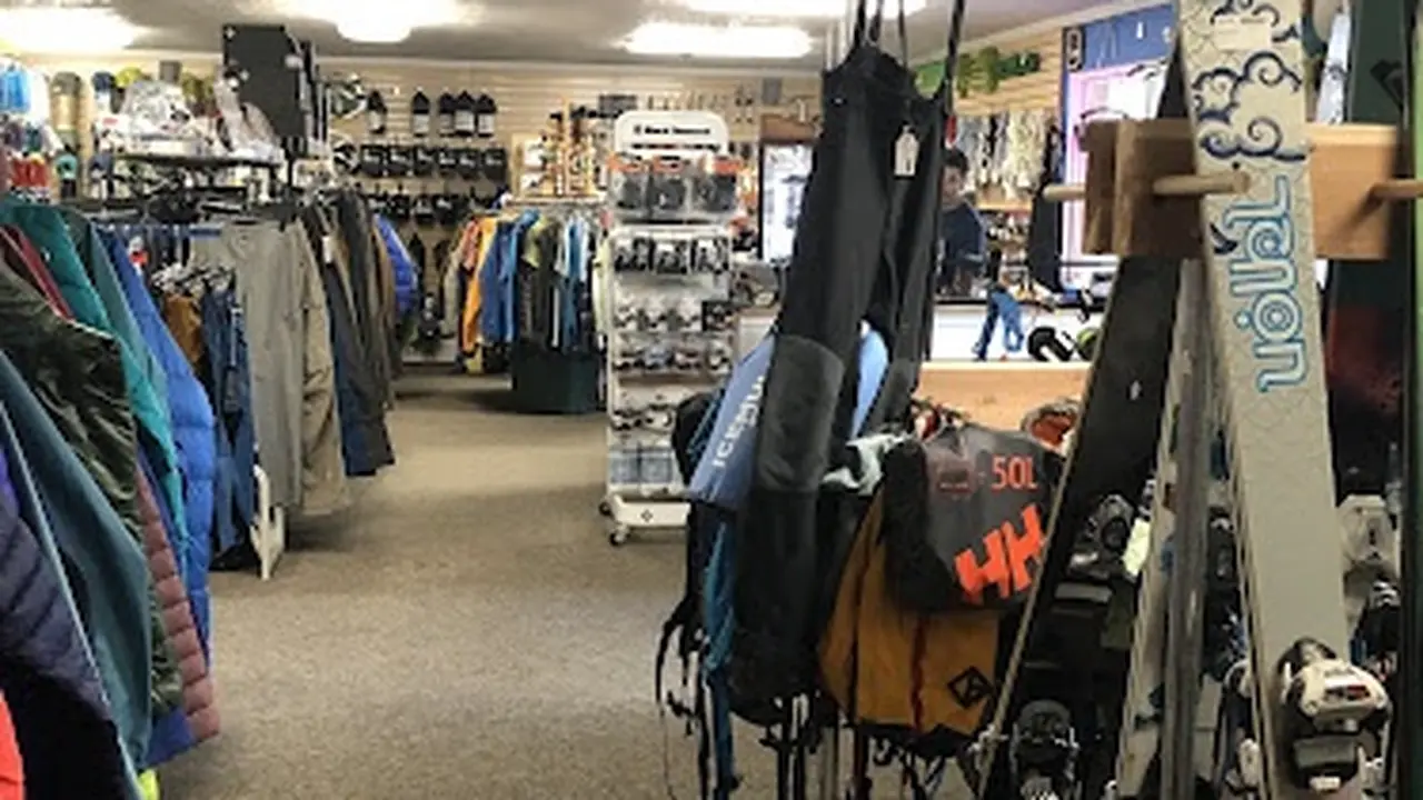 Consignment store in Cottonwood Heights, Utah: The Gear Room: Ski Shop