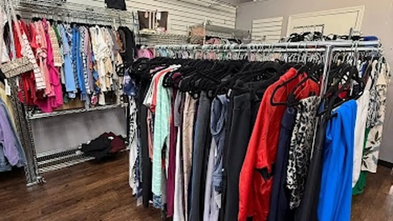 Consignment store in Cabot, Arkansas: The Glaze Exchange