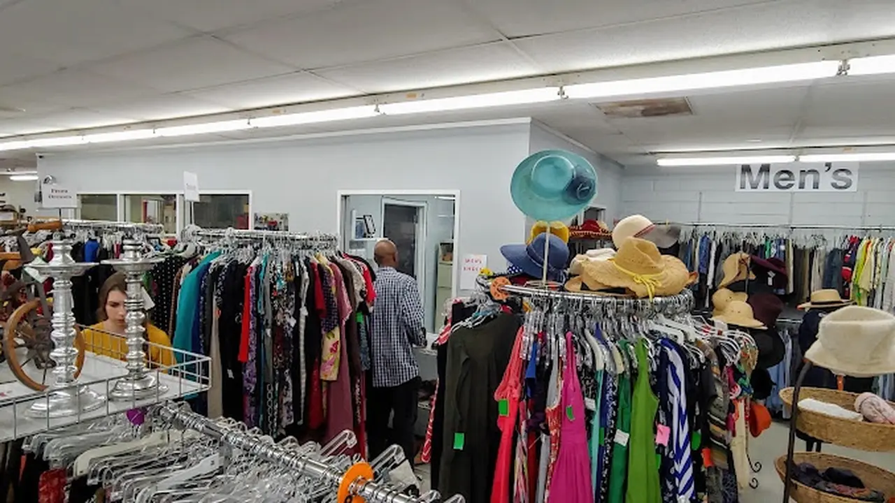 Consignment store in Houston, Texas: The Guild Shop