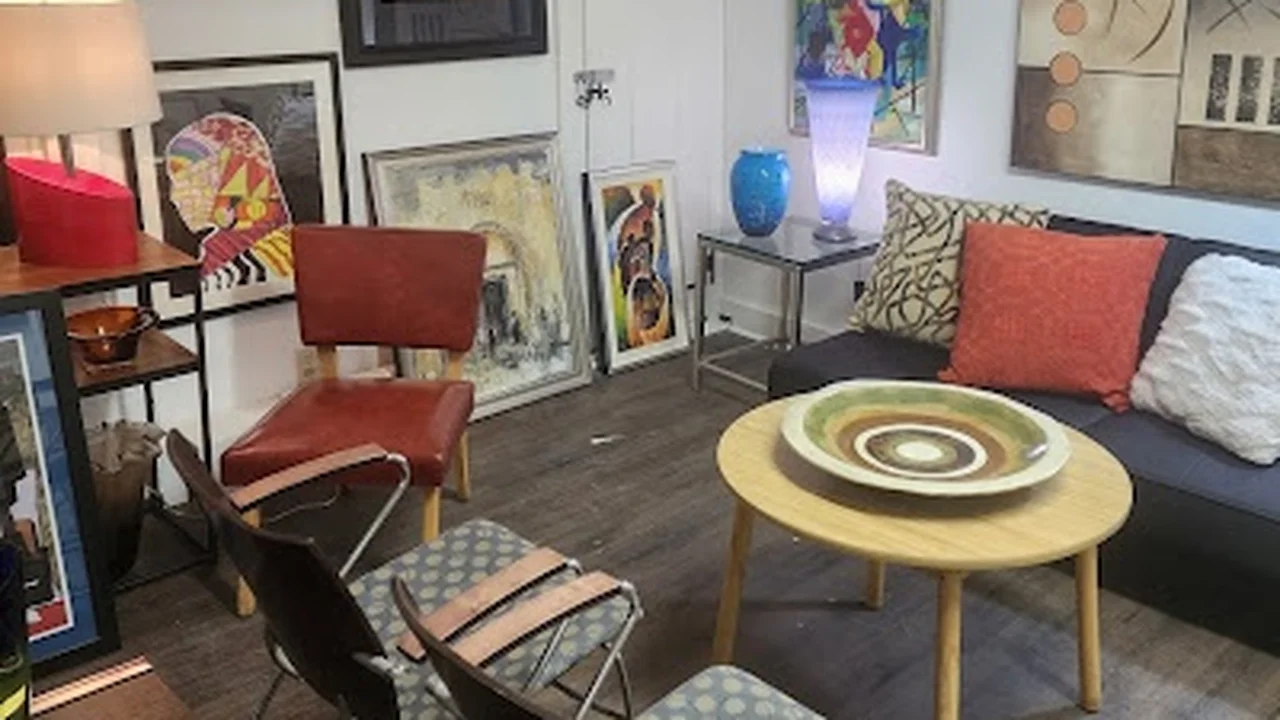 Consignment store in New Milford, Connecticut: The Kent Road Art & Design Collection at Watertown Antiques Collective