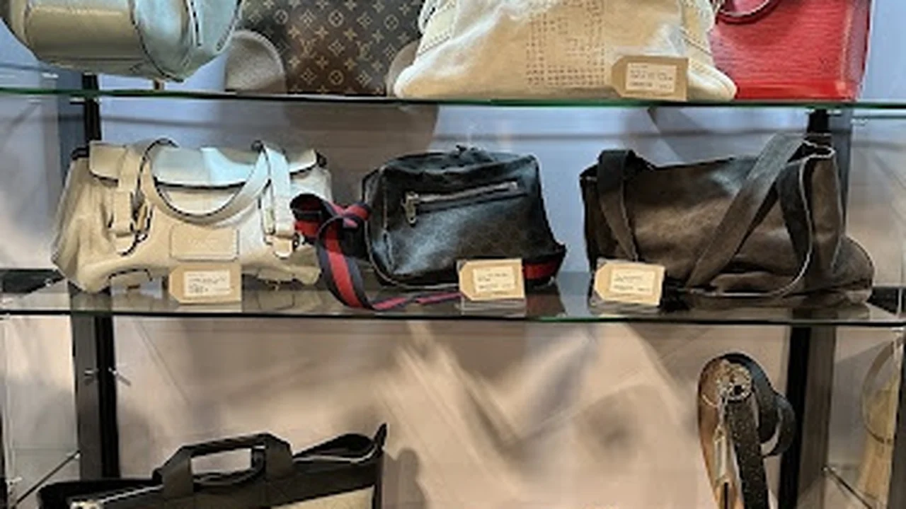 Consignment store in Scottsdale, Arizona: The Lost and Found Resale Interiors