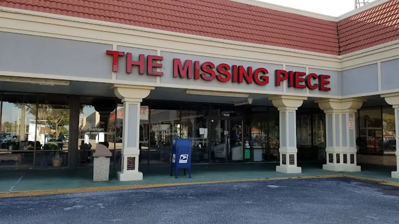Consignment store in Tampa, Florida: The Missing Piece, Fine Interiors on Consignment