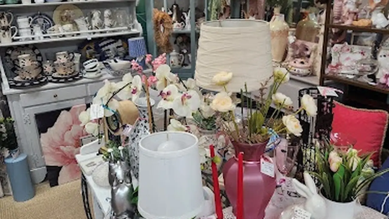 Consignment store in North Myrtle Beach, South Carolina: The Paper Rose Consignment