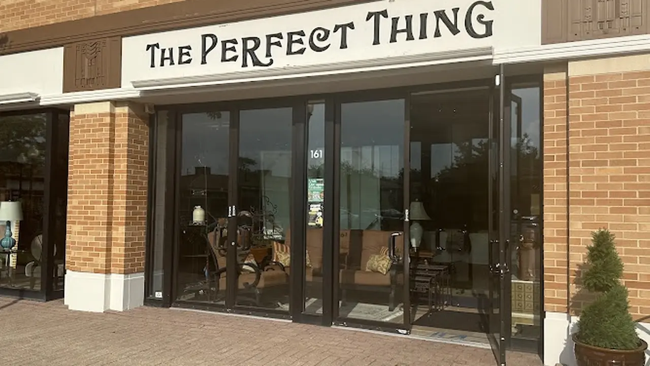 Consignment store in Wheaton, Illinois: The Perfect Thing
