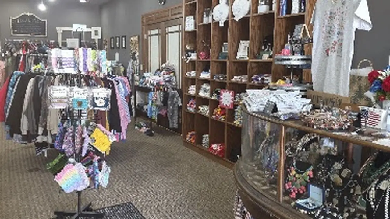 Consignment store in Eldora, Iowa: The Pine Lake Collective