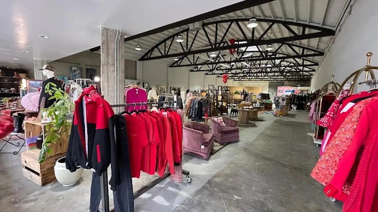 Consignment store in Riverside, California: The Raincross District