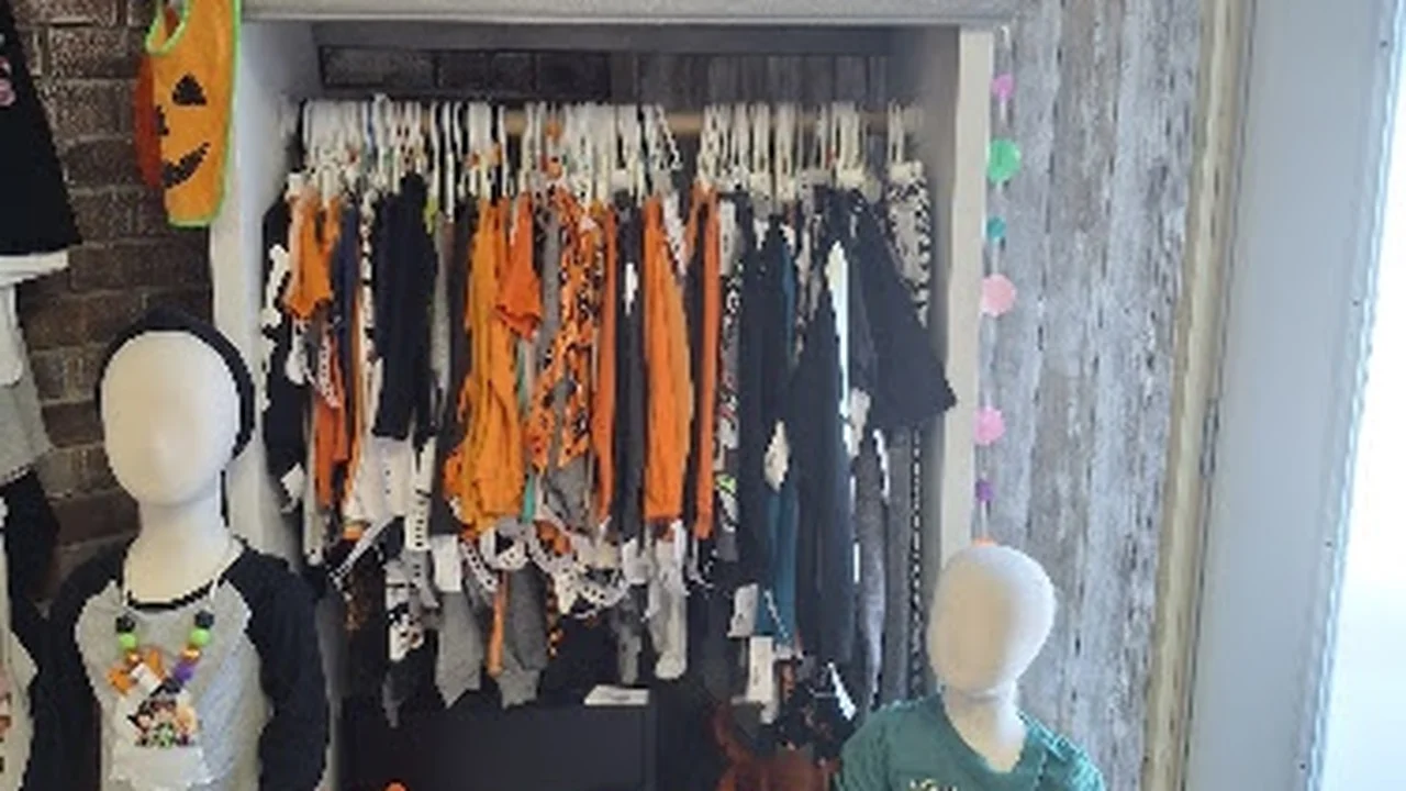 Consignment store in St Albans, West Virginia: The Repeat Boutique