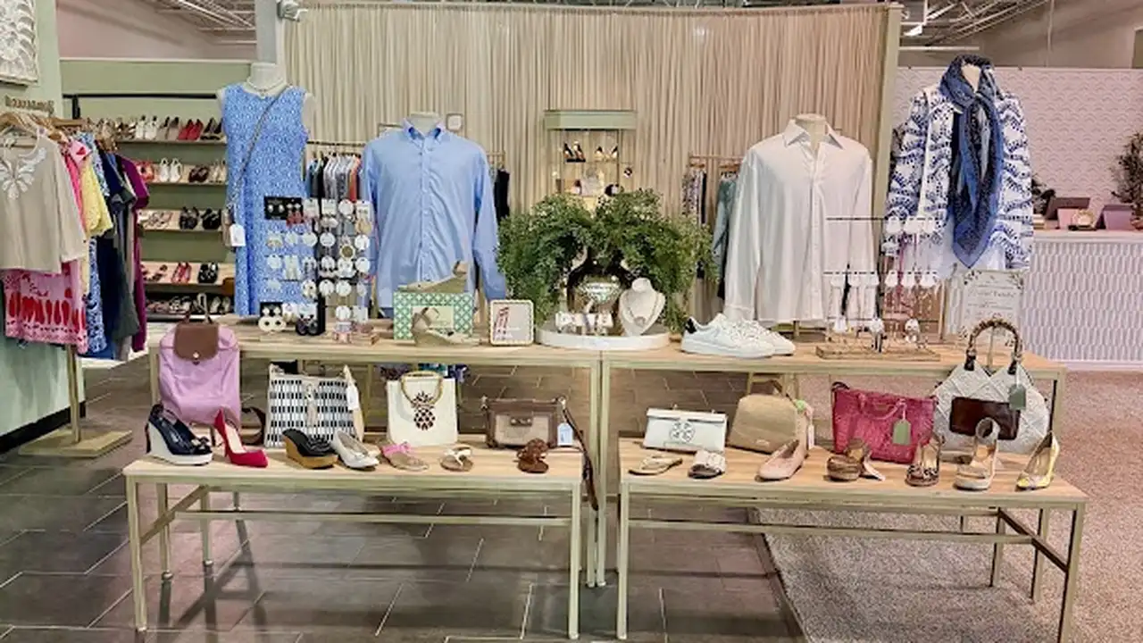 Consignment store in Bluffton, South Carolina: The Revival Room Upscale Consignment Boutique