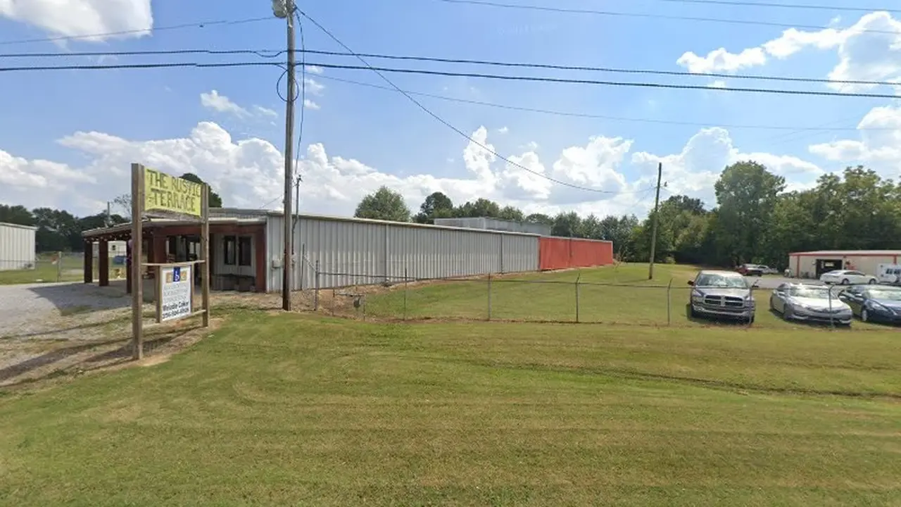 Consignment store in Fyffe, Alabama: The Rustic Terrace