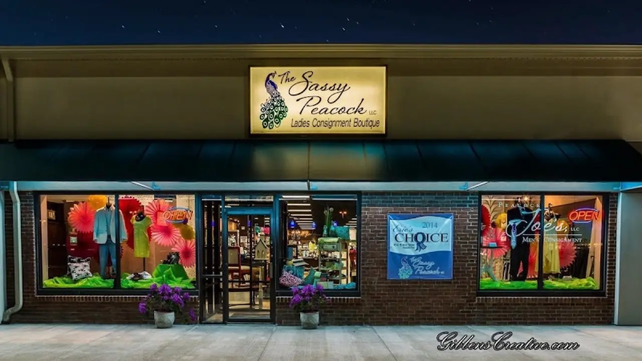 Consignment store in Erie, Pennsylvania: The Sassy Peacock