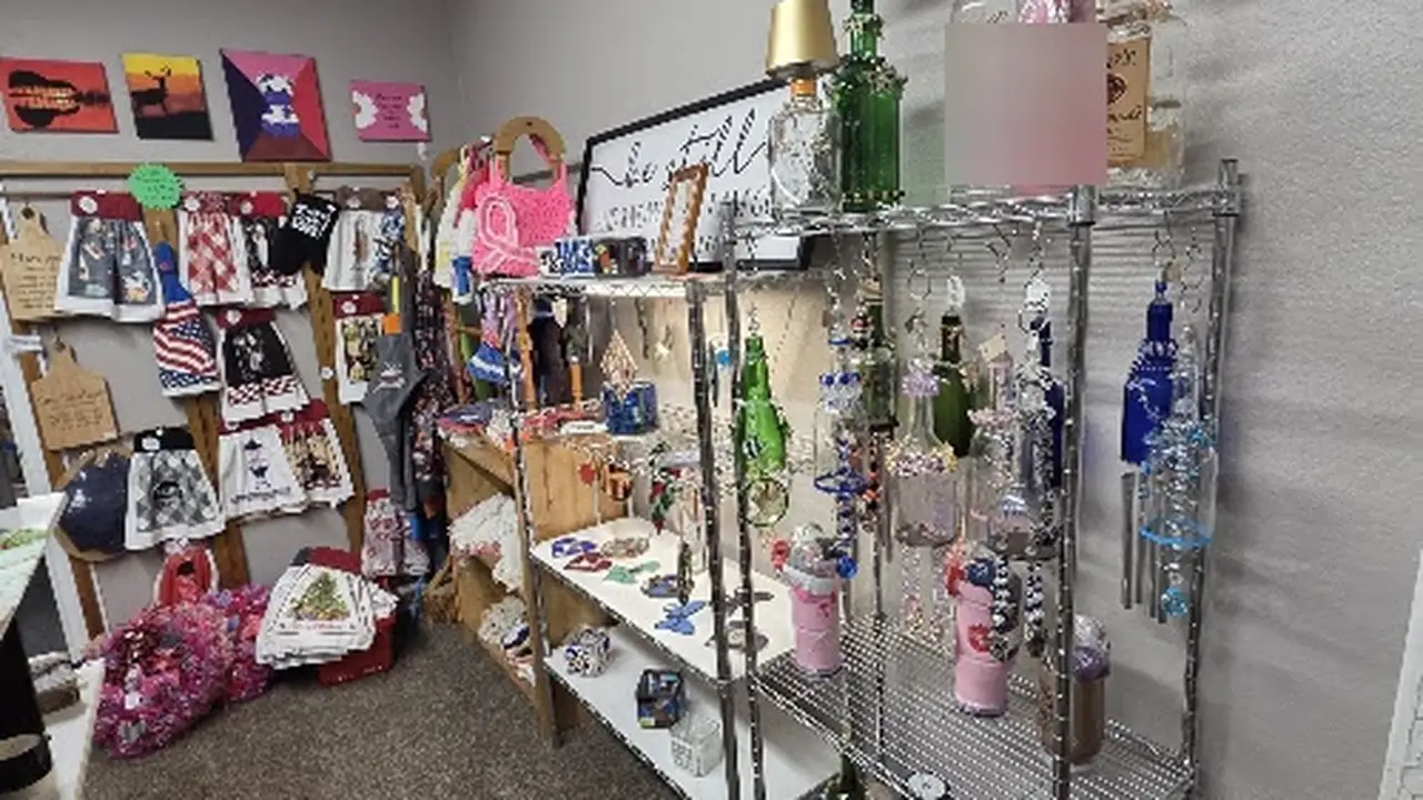 Consignment store in Kalkaska, Michigan: The Shopping Basket