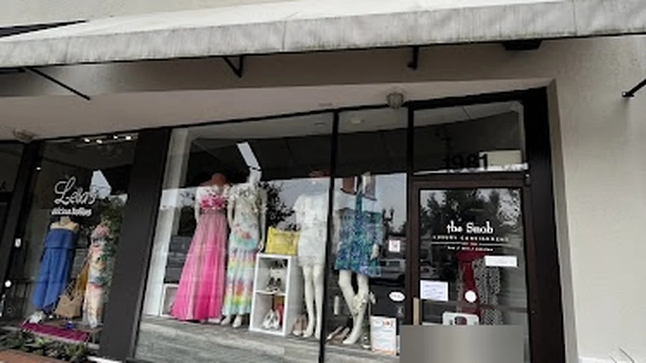 Consignment store in Jacksonville, Florida: The Snob