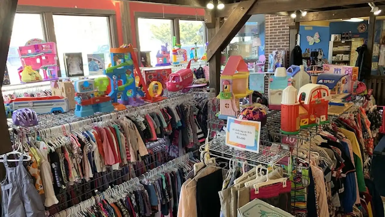 Consignment store in Owings Mills, Maryland: The Tot Spot