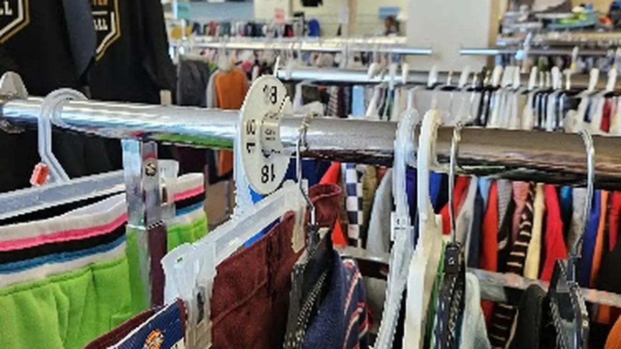 Consignment store in McAlester, Oklahoma: The Treasure Trunk