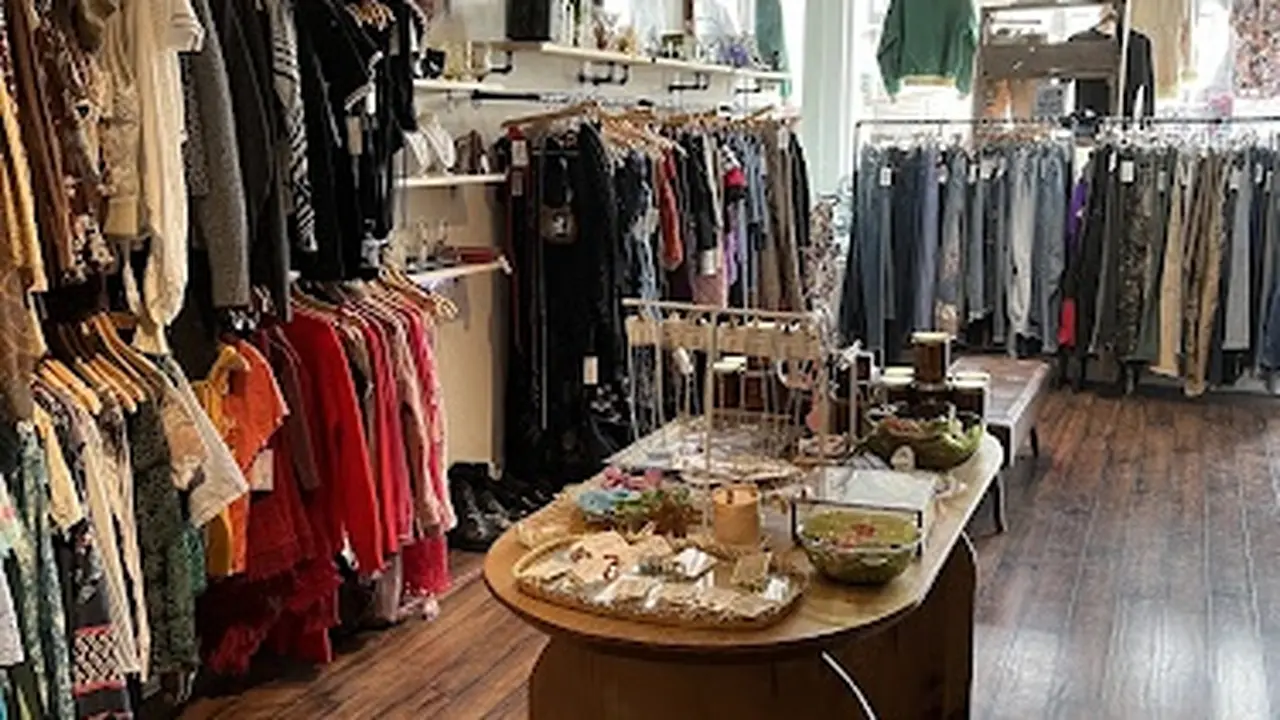 Consignment store in Oakland, California: The Wardrobe Project