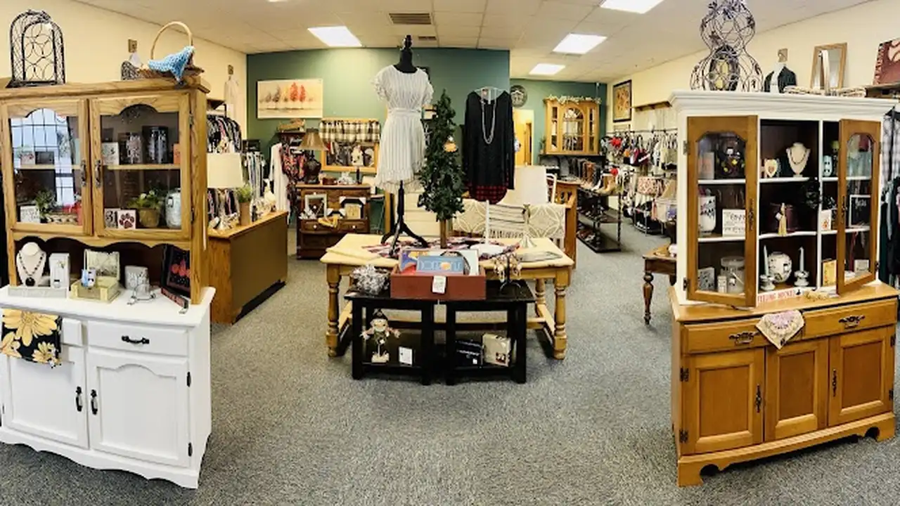 Consignment store in Westfield, Wisconsin: Thrifted Bliss Consignment