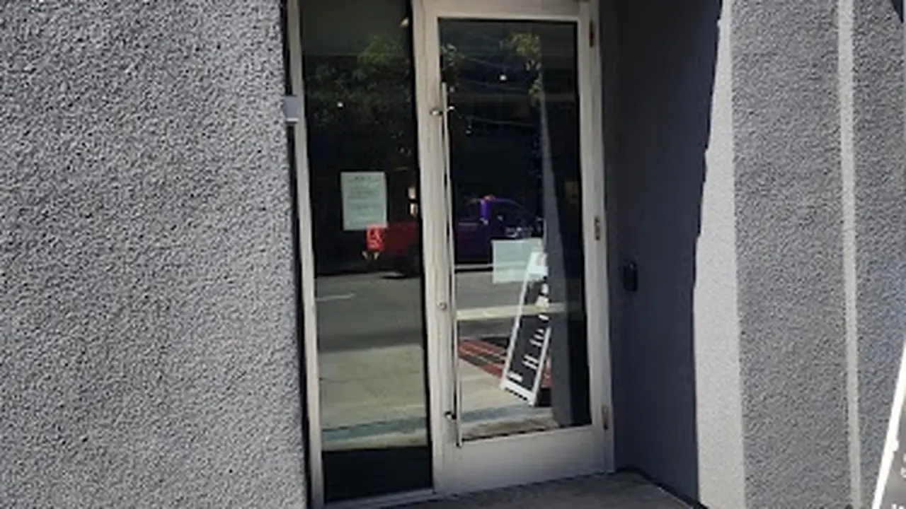 Consignment store in Long Beach, California: Tilly Bella Bridal consignment Boutique
