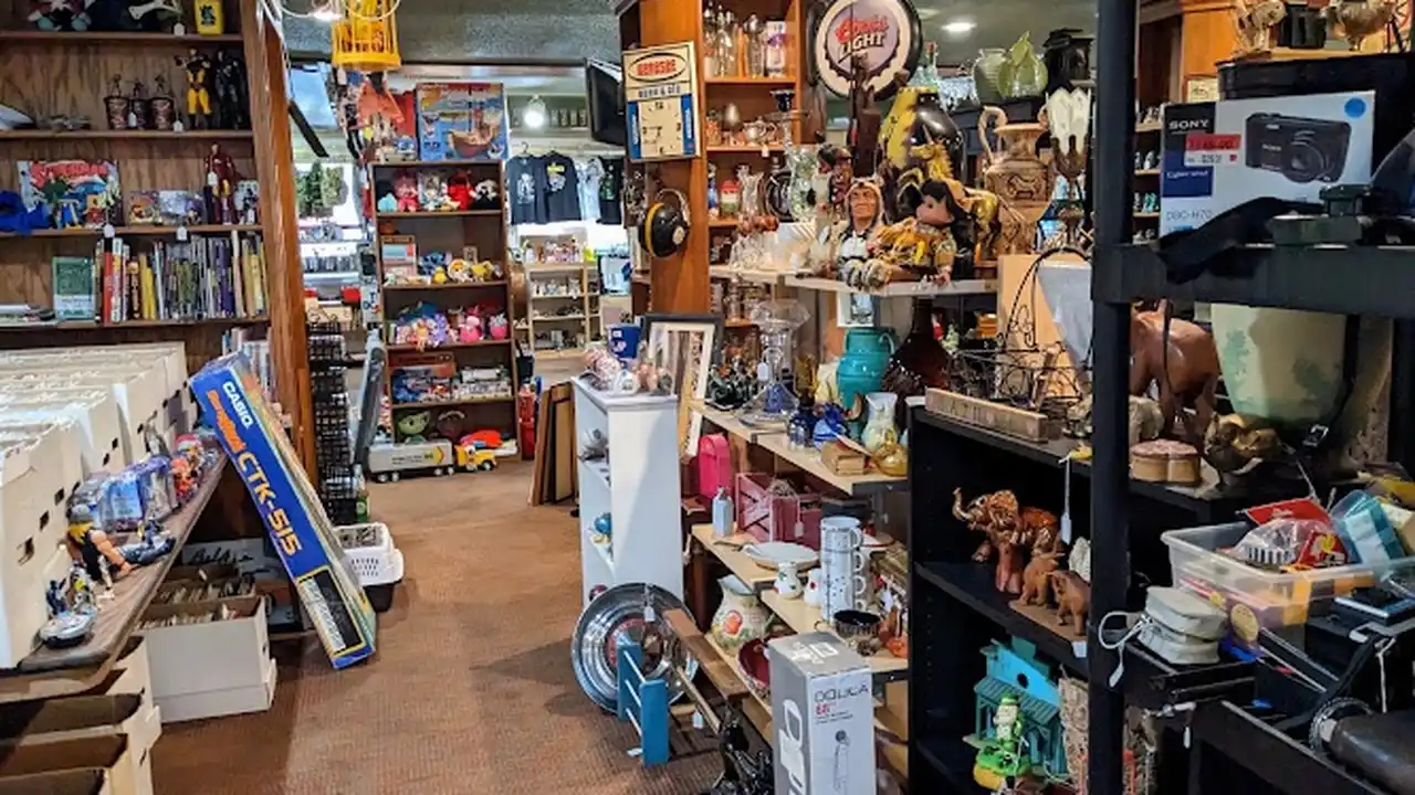 Consignment store in Meriden, Connecticut: Timeless Consignment