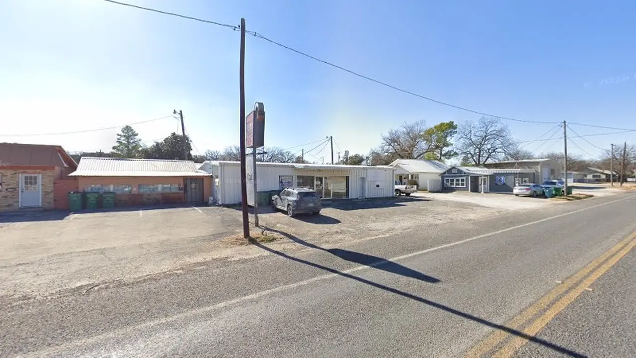 Consignment store in Eastland, Texas: Tina's