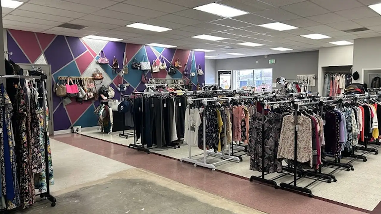 Consignment store in Port Angeles, Washington: TKC Community Consignment
